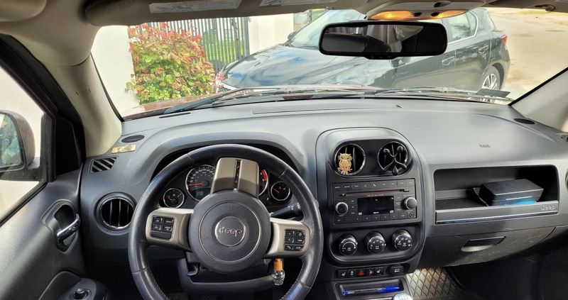 Jeep Compass cena 26000 przebieg: 298500, rok produkcji 2012 z Opalenica małe 79